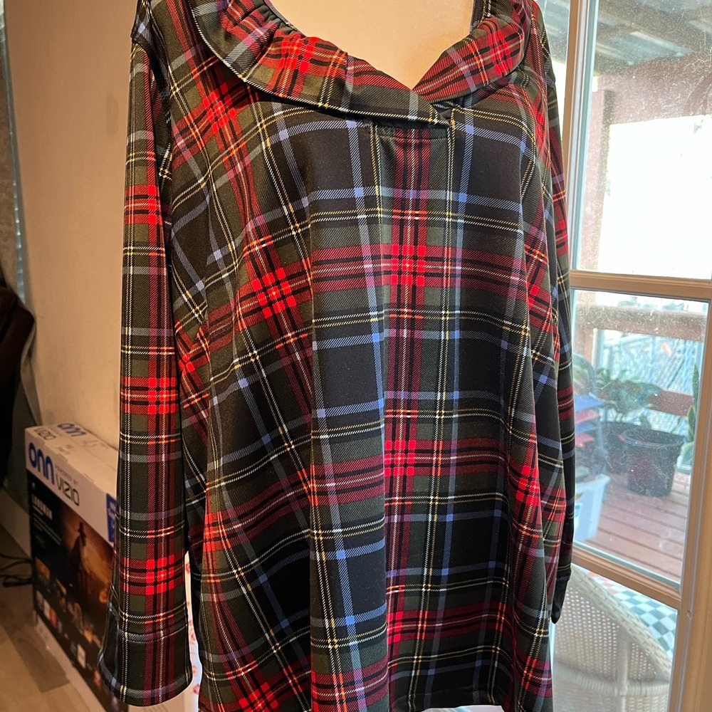Ali Miles Red and Black Plaid V-Neck Blouse
